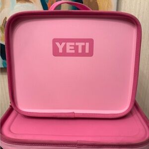 YETI Vibrant Pink Lunch box